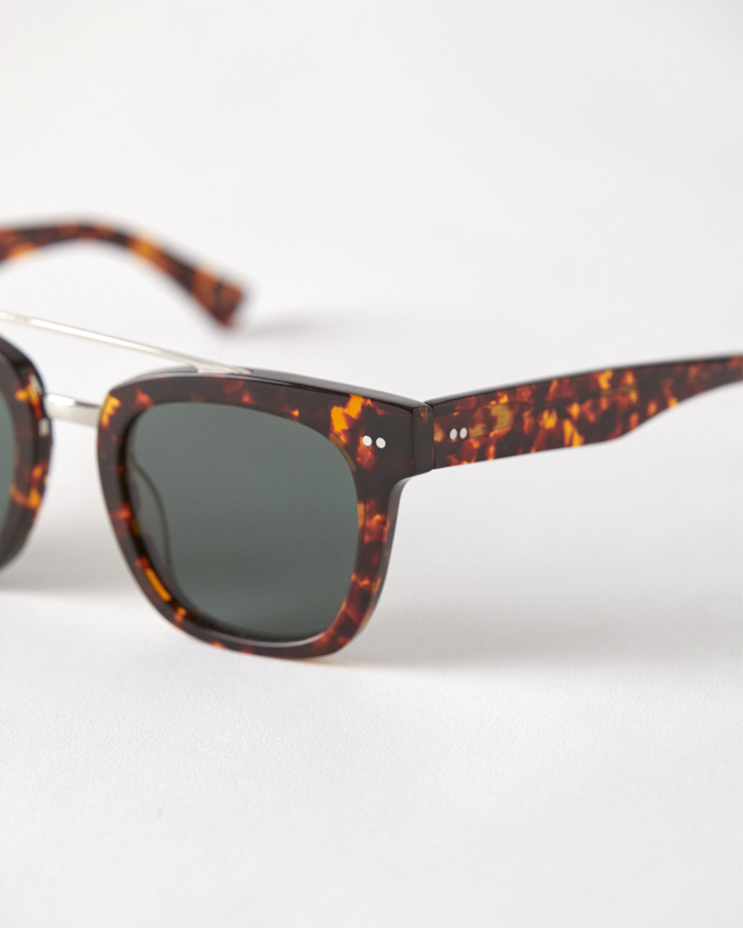 Isay - Tortoise Polished / Gold / Green - EPOKHE EYEWEAR Sunglasses #